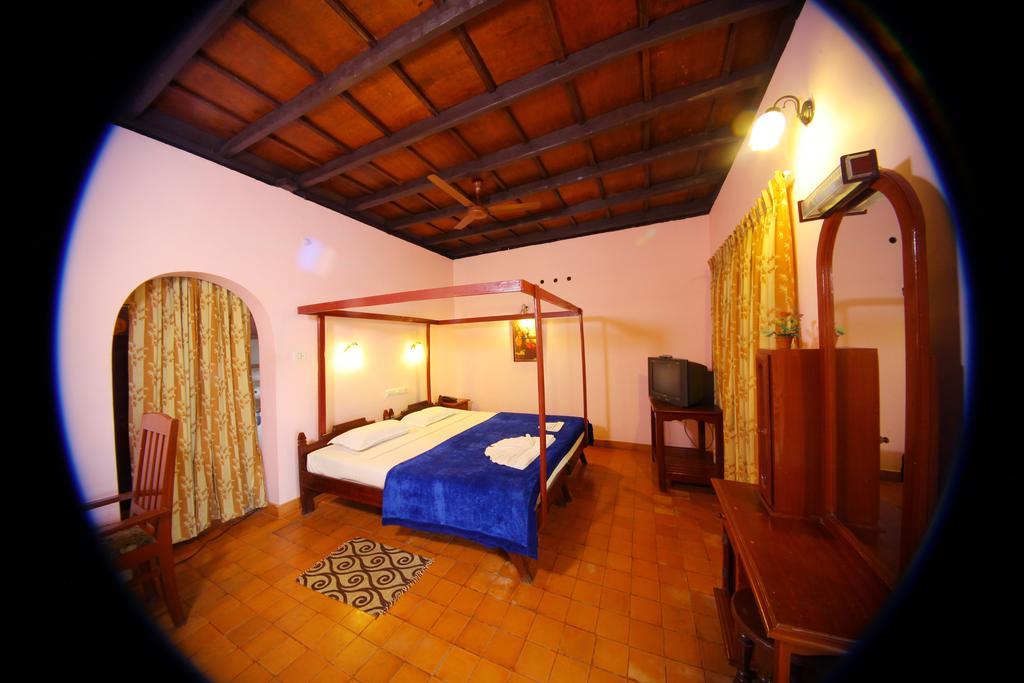 Athreya Ayureveda Centre Hotell Kottayam Rom bilde