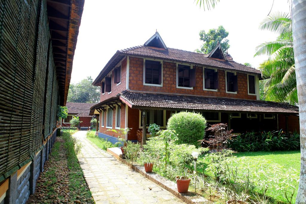 Athreya Ayureveda Centre Hotell Kottayam Eksteriør bilde